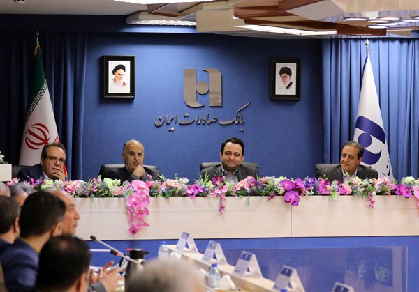 برگزاری نشست مشترک مدیران عامل بانک صادرات ایران و ایران خودرو