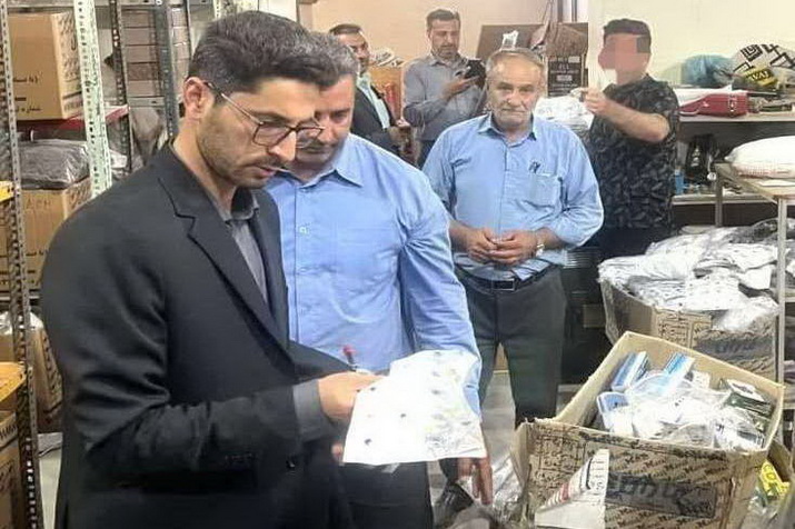 شناسایی یک کارگاه تولید قطعات تقلبی با بسته بندی ایران خودرو