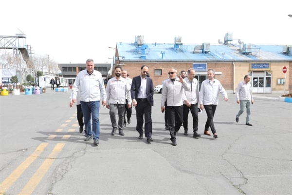 مدیرعامل پارس خودرو از خطوط تولید بازدید کرد