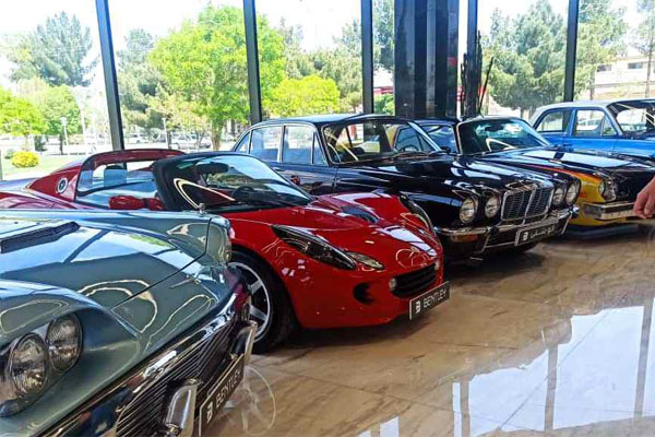افتتاح نمایشگاه دائمی وسایل نقلیه تاریخی در اصفهان