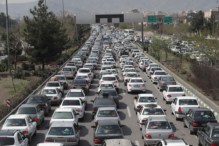 سهشنبههای بدون خودرو؛ آیا شهر برای کنار گذاشتن خودرو آماده است؟